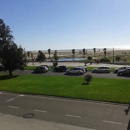 Apartamento Mira Praia 아파트